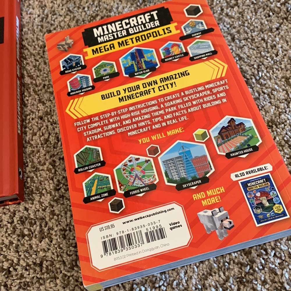 MINECRAFT book bundle (3) - Picture 3 of 9